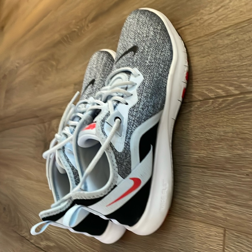 Nike womens shoes